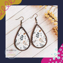 Load image into Gallery viewer, White Floral Teardrop