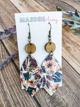 Load image into Gallery viewer, Leather and Wood Floral Earrings